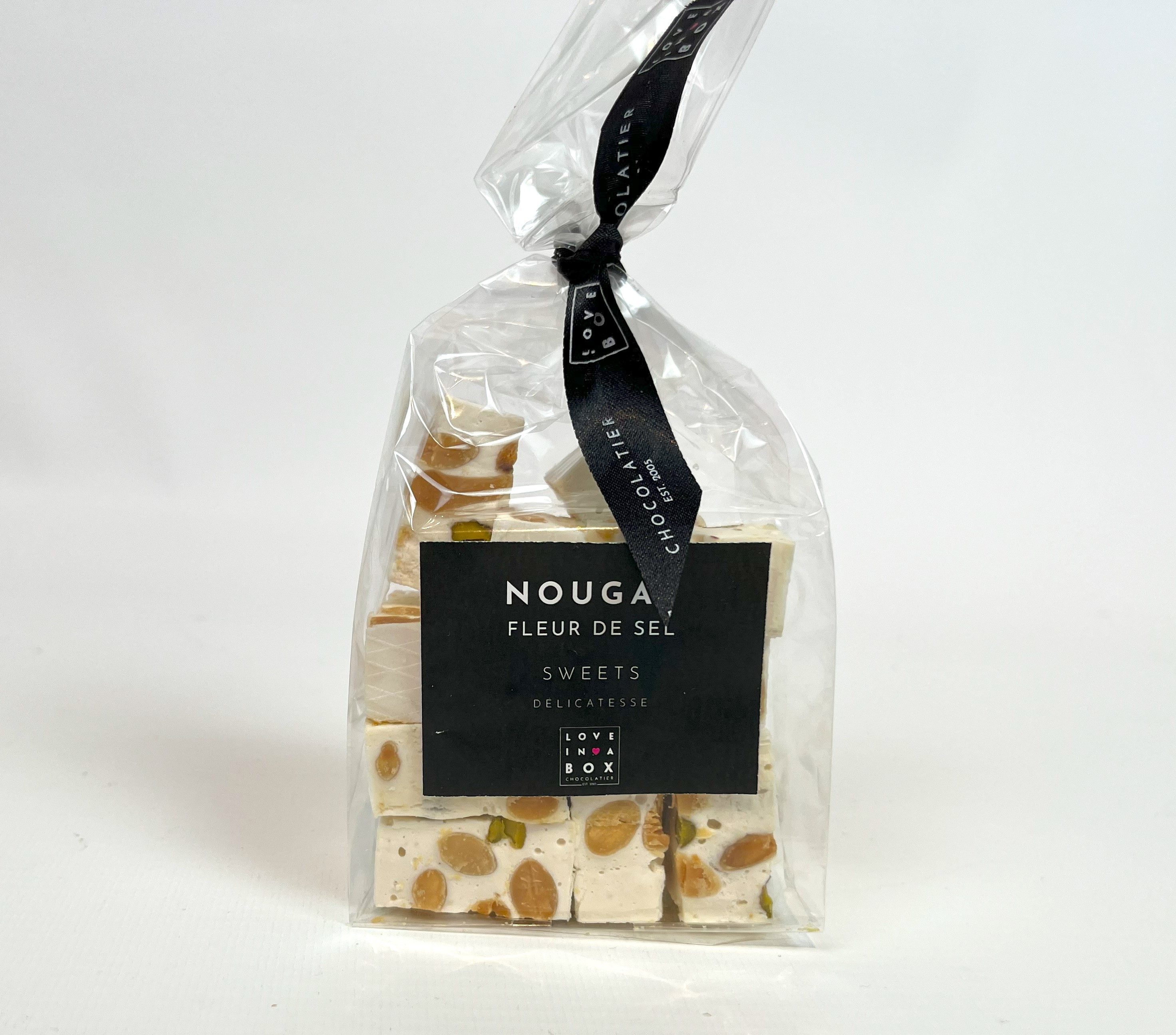 Nougat Fleur de Sel | Love in a Box | weicher Nougat mit Mandeln, Pistazien und Fleur de Sel | 125 g