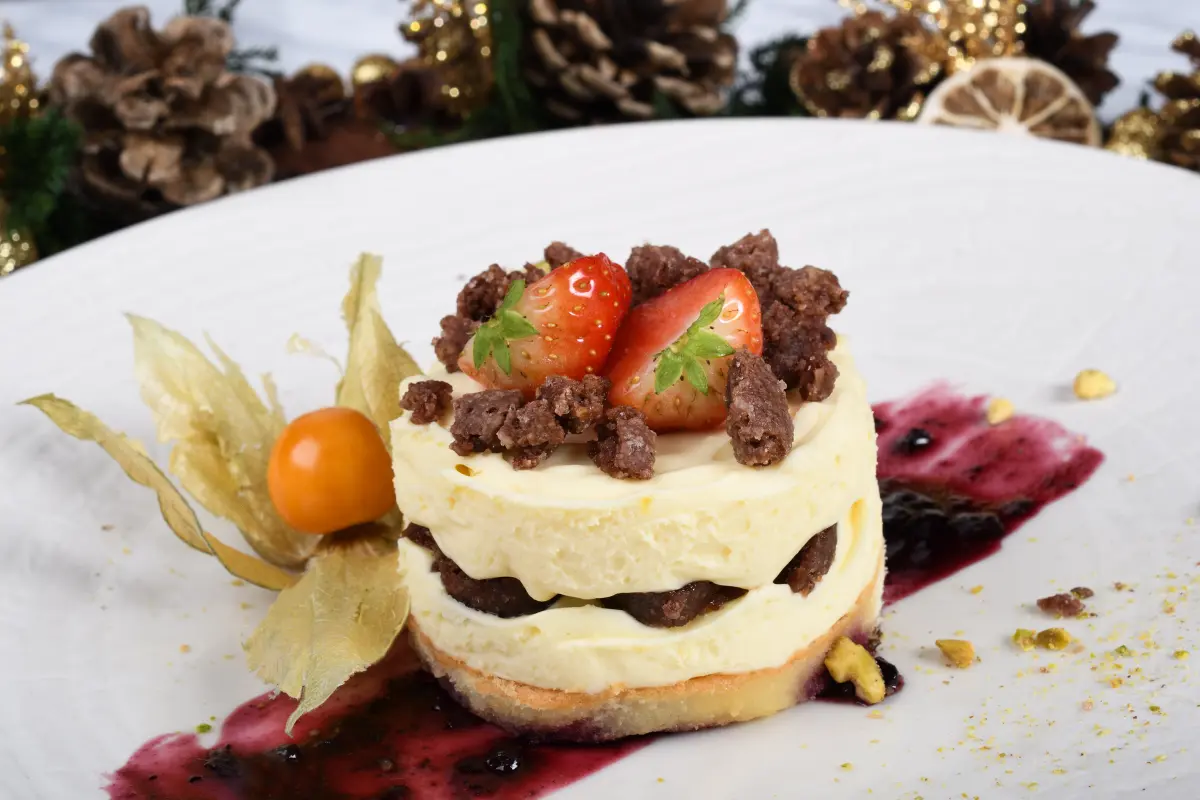 limoncello_mousse_creme_mit_beeren_fruchtspiegel limoncello_mousse_creme_mit_beeren_fruchtspiegel