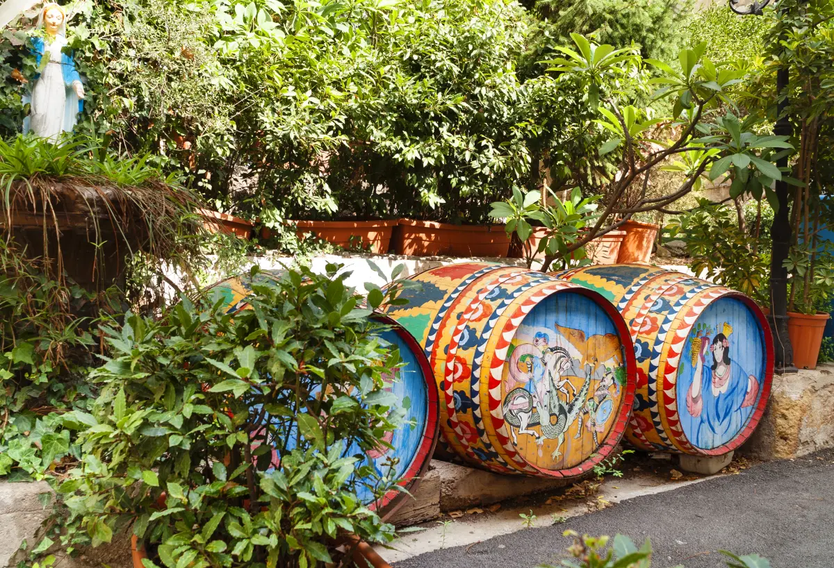 sizilien_traditionelle_weinfaesser_palermo sizilien_traditionelle_weinfaesser_palermo