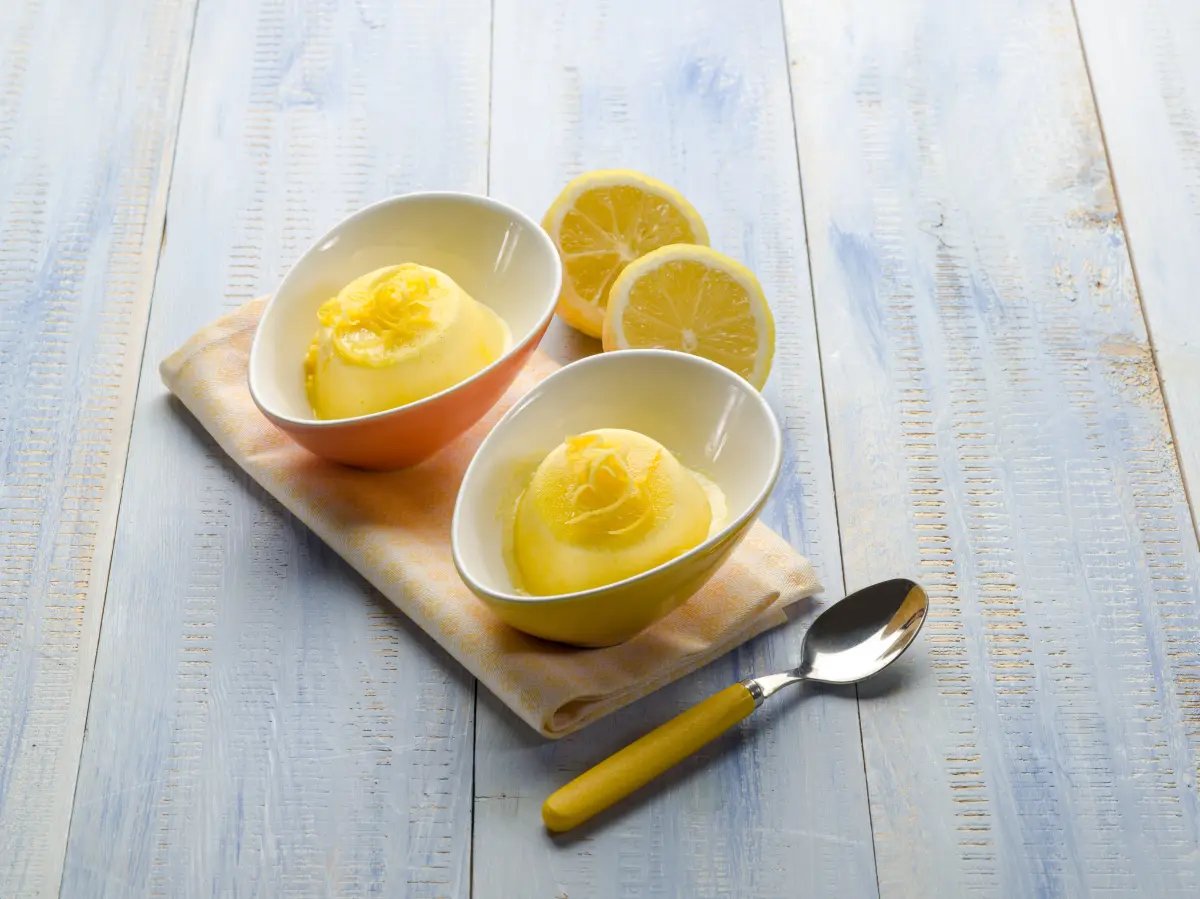limoncello_Eis_in_zwei_schalen limoncello_Eis_in_zwei_schalen