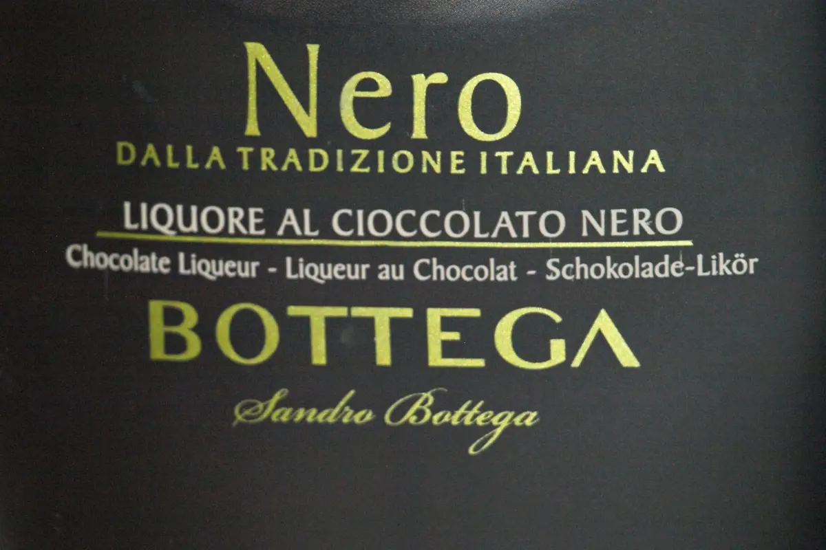 bottega_alexander_crema_nero_schokoladenlikoer_etikett bottega_alexander_crema_nero_Schokoladenlikoer_etikett