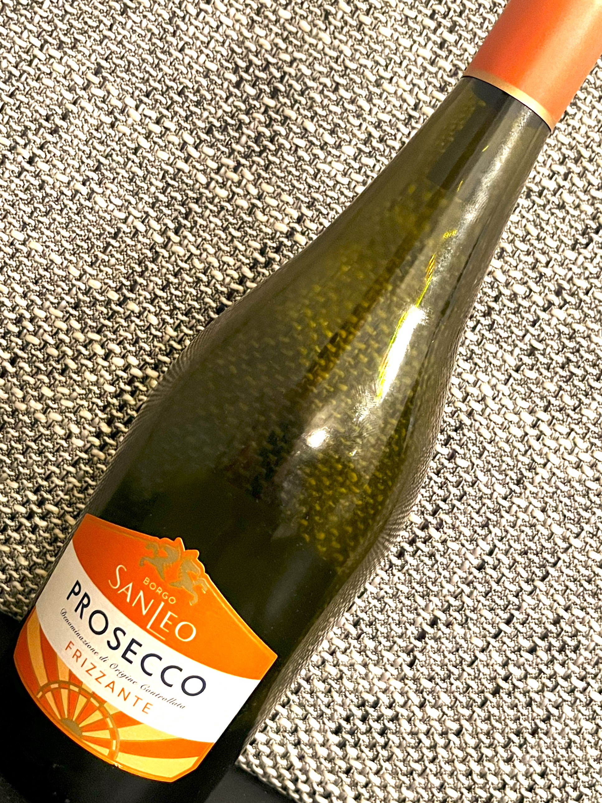 Prosecco Frizzante DOC - Perlwein | Borgo SanLeo | 0.75L | 10,50 % vol. Prosecco Frizzante DOC - Perlwein | Borgo SanLeo | 0.75L | 10,50 % vol.