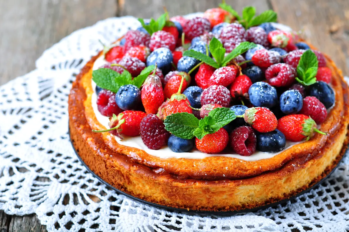 minze_frische_beeren_kuchen minze_frische_beeren_kuchen